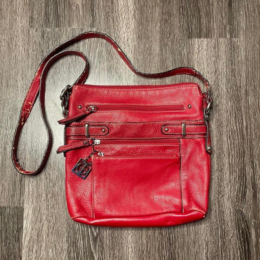 Boho leather crossbody bag with adjustable strap